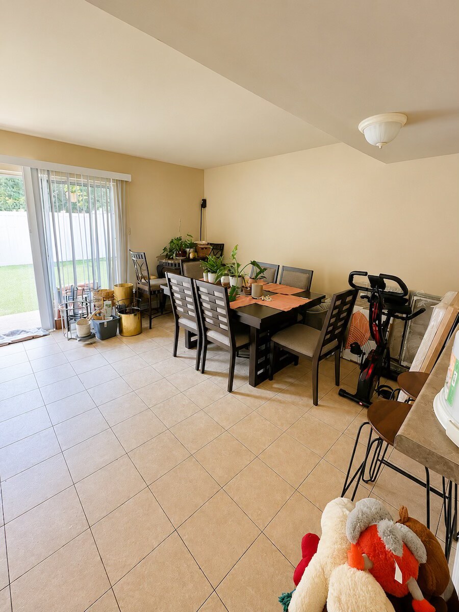 Dining room in a Metairie home before packing for a move