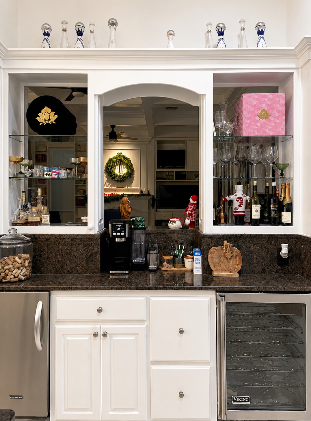 Organized kitchen after a Nola Organizers project in New Orleans